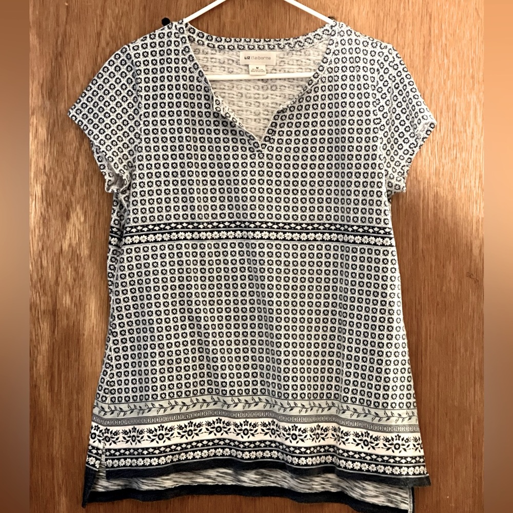 Liz Claiborne Womens Navy White Floral Geometric Split Neck Top RN93677 Medium